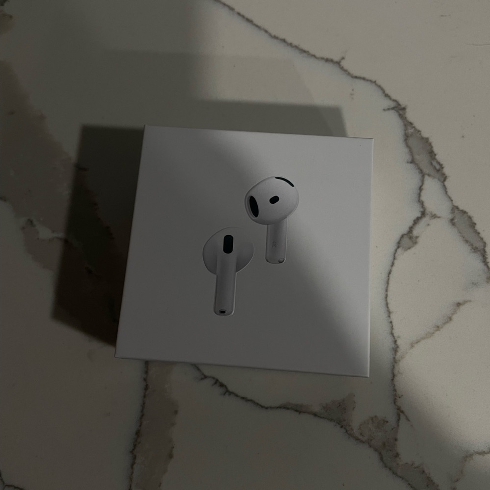 White Wireless Earbuds
